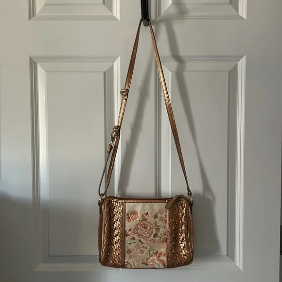 Lifestyle by Sharif Rose Gold Floral and Woven Women's Shoulder Bag - Picture 2 of 7